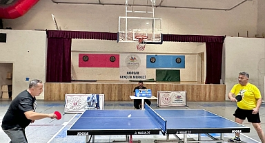 AKHİSAR’DA 24 KASIM ÖĞRETMENLER GÜNÜ TURNUVALARI RENKLİ GEÇTİ