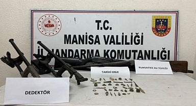 Akhisar’da Tarihi Eser Operasyonu: Çok Sayıda Eser ve Ruhsatsız Silah Ele Geçirildi