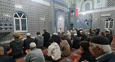 Akhisar Müftülüğü’nden Gönülleri Isıtan “Sabah Namazı Buluşmaları” Başladı  