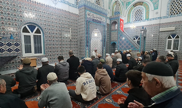 Akhisar Müftülüğü’nden Gönülleri Isıtan “Sabah Namazı Buluşmaları” Başladı