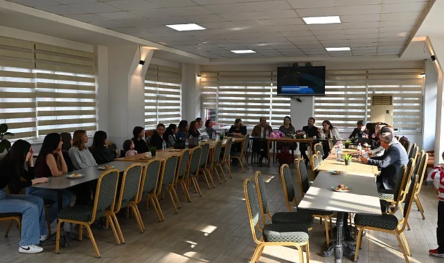 Akhisar'da Kadın Mücadelesi İçin Dayanışma Mesajı