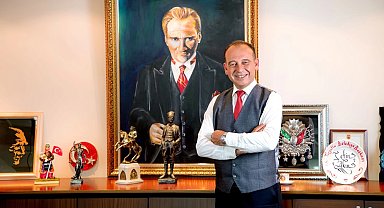 Başkan Çetin Akın: "Atatürk'ün Işığı Kalplerimizde Hiç Sönmeyecek"