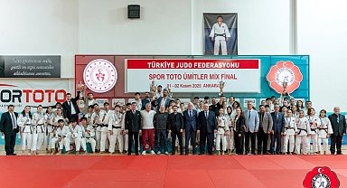 Manisa BBSK Judo Takımı Türkiye İkincisi Oldu