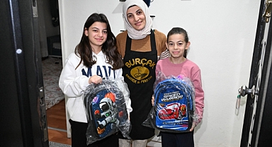 Manisa Büyükşehir’den 15 Bin Öğrenciye Çanta ve Kırtasiye Desteği