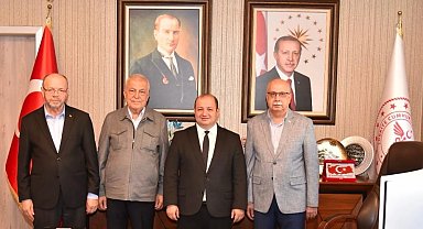Manisa'da Ticaret Erbabından İl Sağlık Müdürü Zeren'e Ziyaret