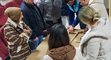 Saruhanlı'da Arıcılık Kurslarıyla Doğayla Uyumlu Üretim Teşvik Ediliyor