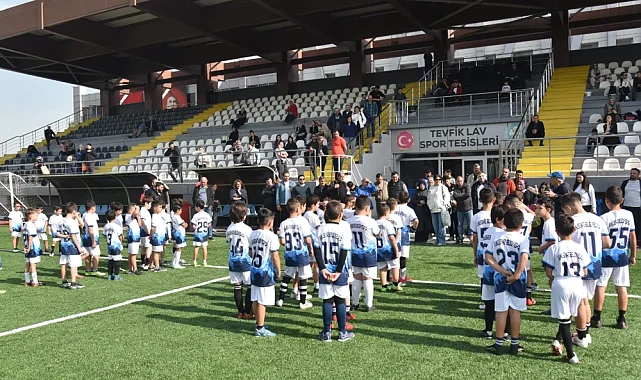 YUNUSEMRE BELEDİYESPOR FUTBOL ALTYAPI SEÇMELERİNE YOĞUN İLGİ