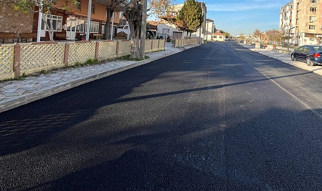 613 Sokak’ta Sıcak Asfalt Çalışmalarında Sona Gelindi