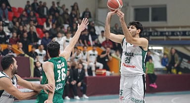 Akhisar Belediye Basketbol’dan Kritik Galibiyet: Dolu Tribünler Önünde Zirve Takibi