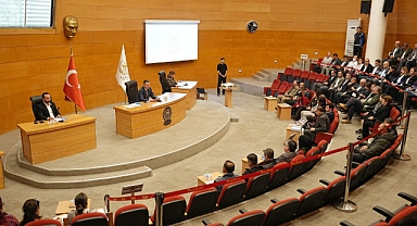 AKHİSAR BELEDİYESİ 2025 YILI ARALIK AYI OLAĞAN MECLİS TOPLANTISI GERÇEKLEŞTİRİLDİ