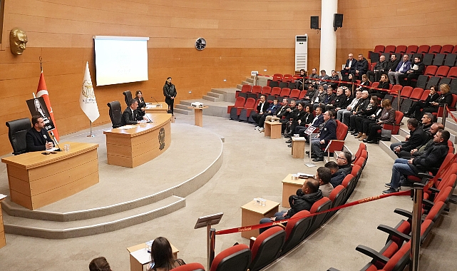 AKHİSAR BELEDİYESİ ARALIK AYI MECLİS TOPLANTISININ İKİNCİ OTURUMU GERÇEKLEŞTİRİLDİ