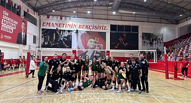 Akhisar Belediyespor Kadın Voleybol Takımı’ndan Net Galibiyet