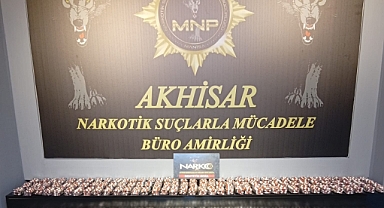 Akhisar’da Uyuşturucu Tacirlerine Büyük Darbe: 5 Şüpheli Tutuklandı