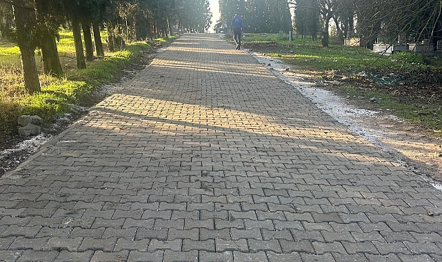 Akhisar Kırsal mahallelerinde Mezarlıklara Bakım ve Düzenleme Çalışmaları Takdir Topluyor