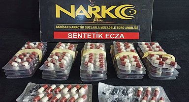 Akhisar'da 11 Bin 750 Hapla Yakalanan 5 Kişi Tutuklandı