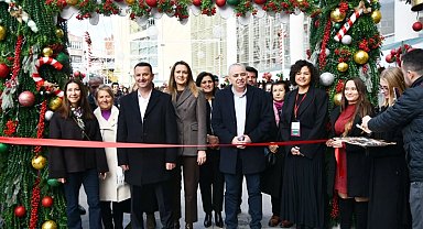 Akhisar'da El Emeği Yeni Yıl Pazarı kapılarını açtı