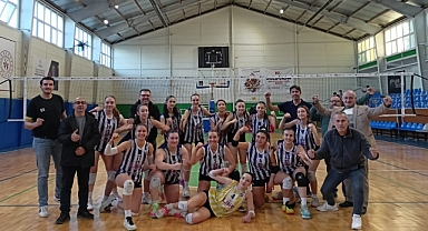 Akhisargücü Kadın Voleybol Takımı Deplasmanda Türkoğlu Kadın Voleybol Takımını 3-2 yendi