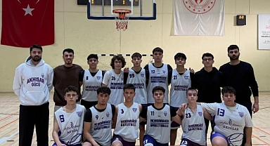 Akhisargücü U16 Basketbol Takımı Final Gurup Maçında Manisa Lider Basketbol Takımını 49-46 Mağlup Etti