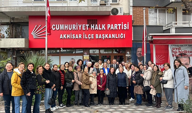 CHP Akhisar Kadın Kolları Zeytinliova’lı Kadınlarla Kahvaltıda Buluştu
