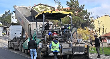 Demirci'de 74 Milyonluk Asfalt Yatırımı Sürüyor