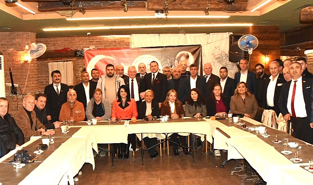 Manisa Dostlar Meclisi'nde Demokrasi Buluşması