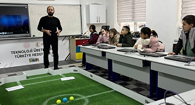 MİSAK-I MİLLİ İLKOKULU ÖĞRENCİLERİNDEN KENDİN YAP ATÖLYESİNE ZİYARET