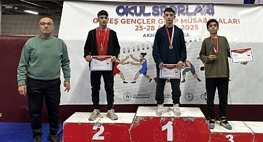 OKUL SPORLARI GÜREŞ GENÇLER (A) GRUP MÜSABAKALARI AKHİSAR’DA TAMAMLANDI