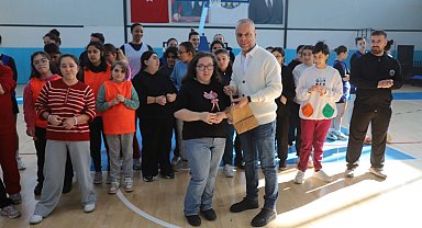 Sevgi kazandı: Turgutlu'da özel çocuklarla maç