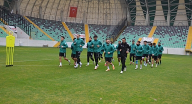 AKHİSAR 45 FSK NİN HEDEFİ ÜST SIRALARA TIRMANMAK VE PROFESYONEL LİGLERE ÇIKMAK