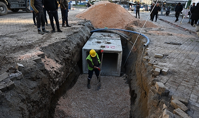 Akhisar’da Ekonomik Ömrünü Tamamlayan Hatlar Yenileniyor