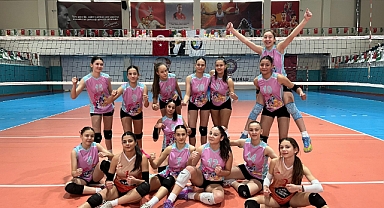 Akhisar Gençlik Finallere Galibiyetle Başladı: 3-0