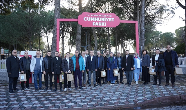 BAŞKAN KAYSERİLİ GAZETECİLERLE KAHVALTIDA BULUŞTU