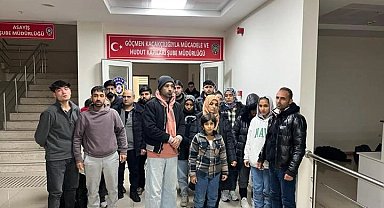 Manisa'da 34 kaçak göçmen İzmir yolunda yakalandı