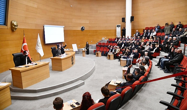 AK PARTİ GRUBU: “KIRSALDA EV YAPMAK HAYAL OLMAMALI”