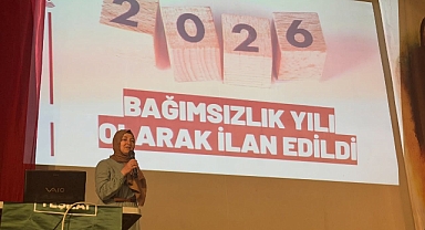 AKHİSAR’DA “BAĞIMSIZLIK YILI” PROGRAMI DÜZENLENDİ