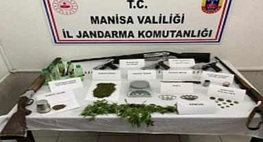 Akhisar’da Jandarma'dan 7 Mahallede Narkotik ve Silah Operasyonu