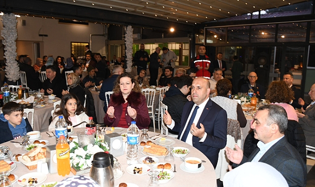 AKHİSAR'DA ŞEHİT YAKINLARI VE GAZİLER ONURUNA İFTAR PROGRAMI DÜZENLENDİ