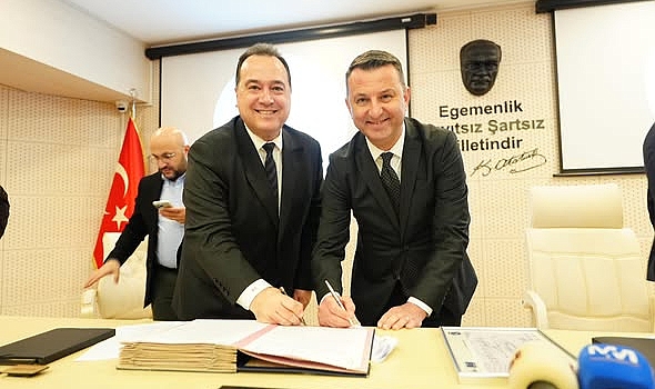 Akhisar’daki Katlı Otoparkların İşletmesi Belediyeye Devredildi