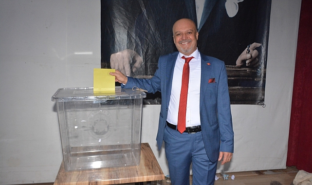  Akhisar Madeni Sanatkârlar Esnaf Odası’nda Ersöz Yeniden Başkan