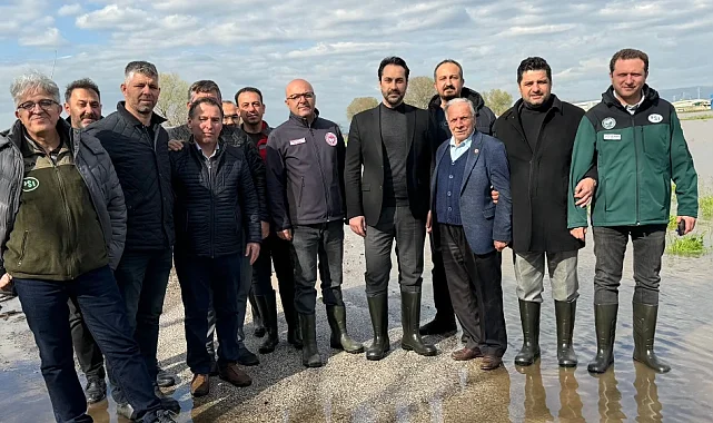 Arınç, Su Taşkınlarından Etkilenen Tarım Arazilerini Yerinde İnceledi