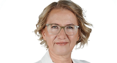 DOSTLAR MECLİSİNİN BU HAFTAKİ KONUĞU CHP İLÇE BAŞKANI HAYRİYE HACET