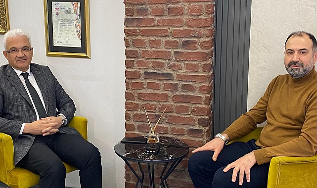 Ferdi Deren ile Berber Koltuğunda Ramazan Söyleşisi konuk İlçe Müftüsü Muhammed Salman