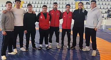 Kula Belediyesi Güreşçilerinden İl Şampiyonası'nda Kürsü Başarısı