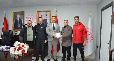 Manisa'da amatör kulüplerden Milli Eğitim'e ziyaret