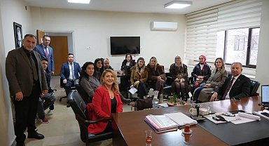 Salihli'de İhtiyaç Sahiplerine Ücretsiz Kuaför Hizmeti Başlıyor