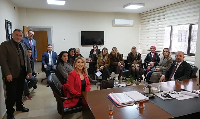 Salihli'de İhtiyaç Sahiplerine Ücretsiz Kuaför Hizmeti Başlıyor