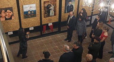 Turgutlu'da 'Üzüm Kızı' Sergisi Sanatseverlerle Buluştu