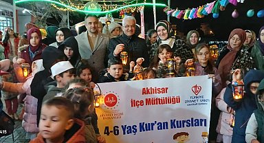 Akhisar'da Ramazan Sokağı Çocukların Neşesiyle Açıldı