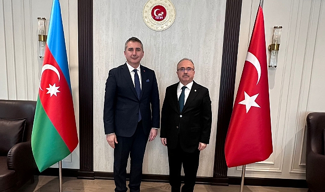 Akhisarlı Akademisyen Prof. Dr. Yücel Namal’dan Bakü’de Diplomatik Temas
