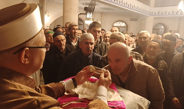 Çağlak Şüheda Camii’nde İftar ve Sakal-ı Şerif Ziyareti Düzenlendi